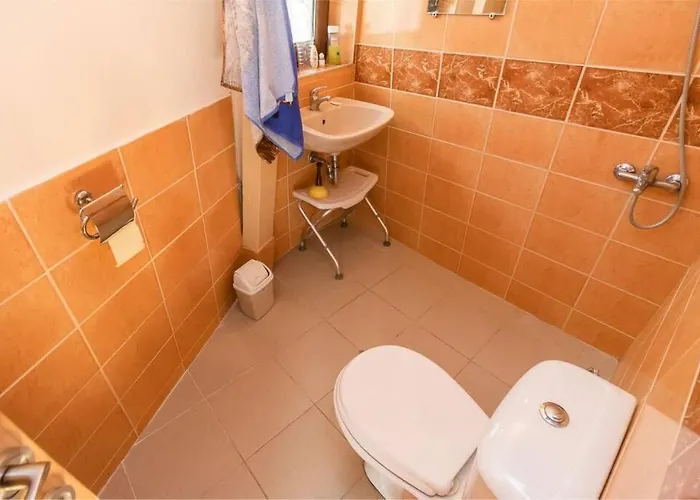 Cozy With Forest View & Bath - 10min Drive To Black Sea Appartement Varna